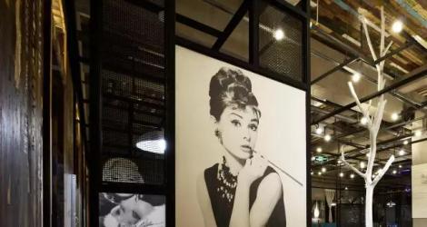 「融創(chuàng)春風十里」售樓中心，光影演繹的自然之道！