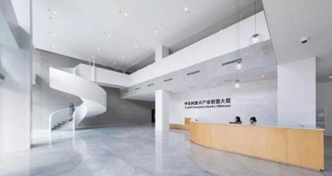 成都海倫天麓銷售中心，東方優(yōu)雅與現(xiàn)代融合的空間縮影！